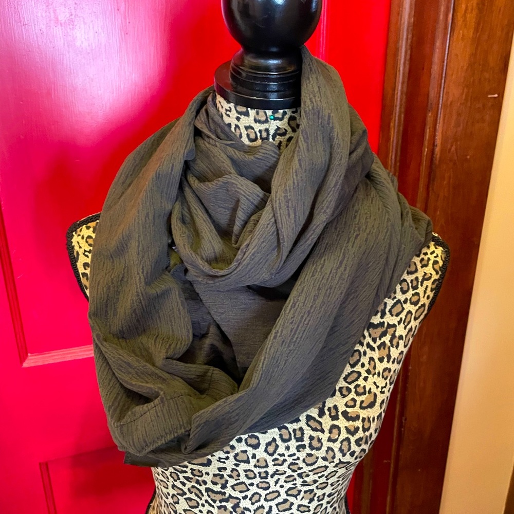 NWT lululemon vinyasa scarf